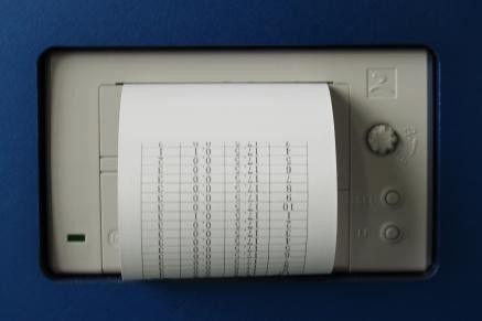 Machine de test de cigarette électronique précise pour le test de la concentration de fumée à haute performance